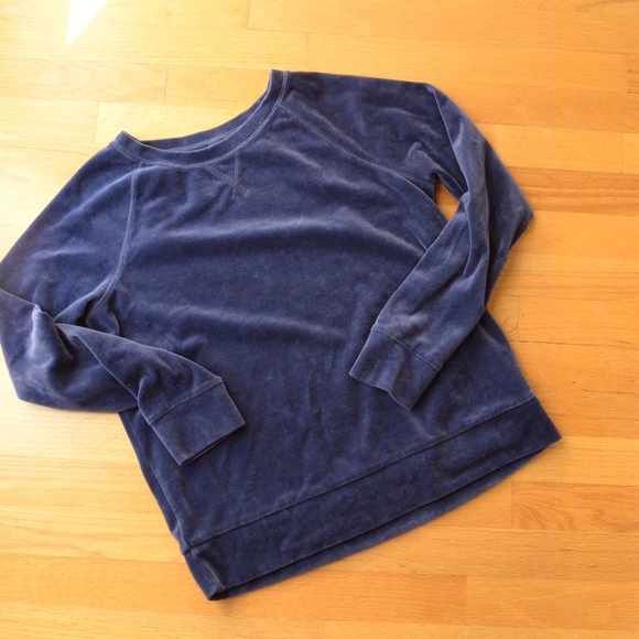 Old navy velour sweatshirt Clearance